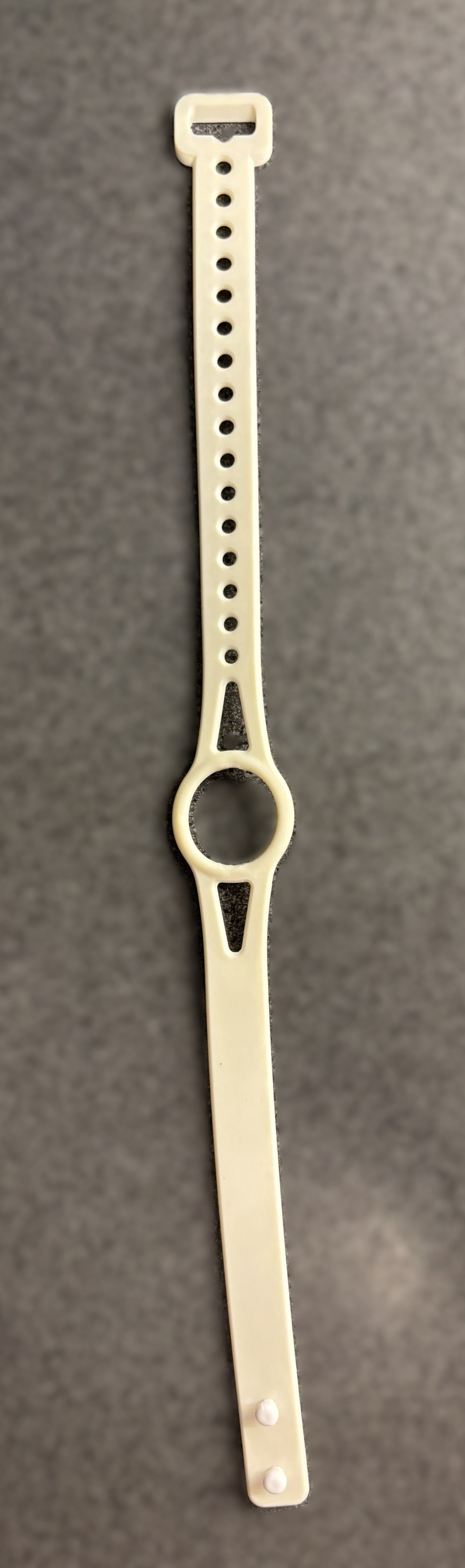 Wristband, non-flexible, medium to large
